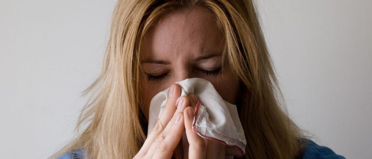 Rinite alérgica costuma ataca no verão
