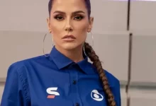 Deborah Secco de toalha