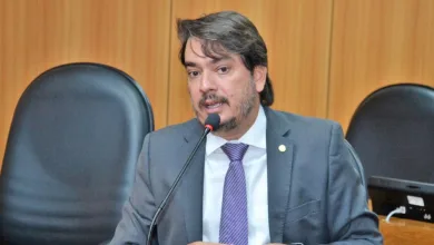 Pedro Tavares repudia violência contra a mulher na política