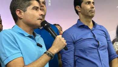 Neto prestigia lançamento de Bia Cintra a prefeitura de Amargosa