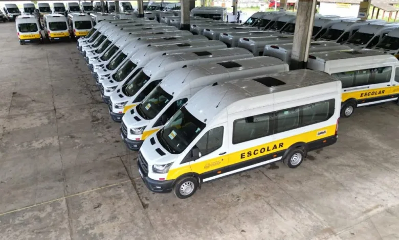 Vans para educação de Ubaíra, Itaquara, Maracás e Presidente Tancredo Neves