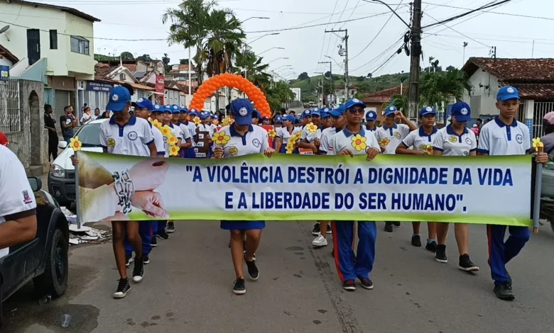 Campanha Faça Bonito em Laje