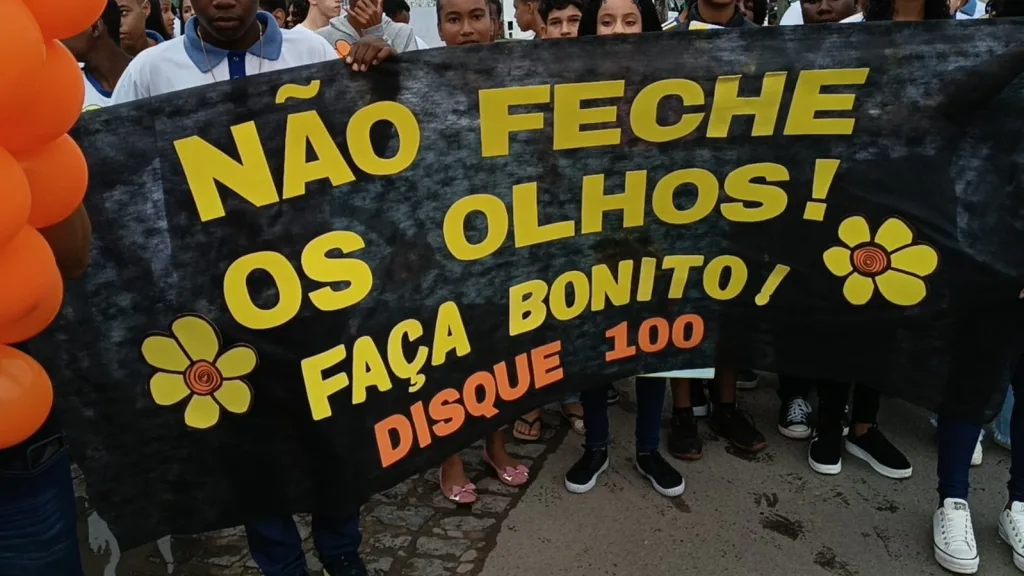 Campanha faça bonito Laje