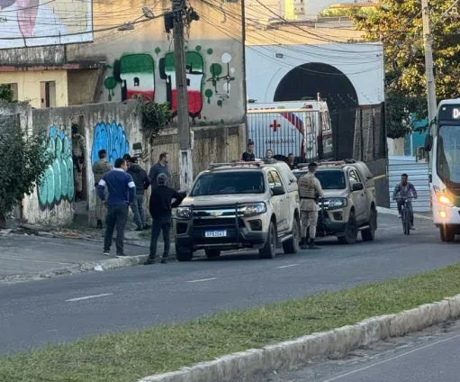 Corpo em terreno baldio em Conquista