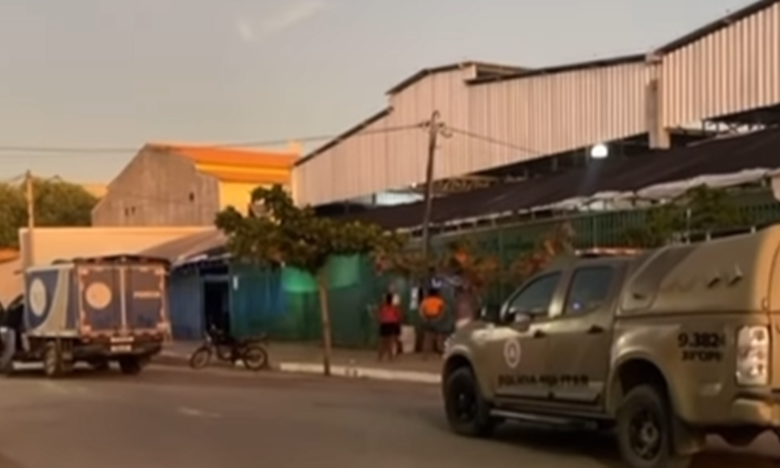 Guinho do Peixe morto na Feira de Lapa