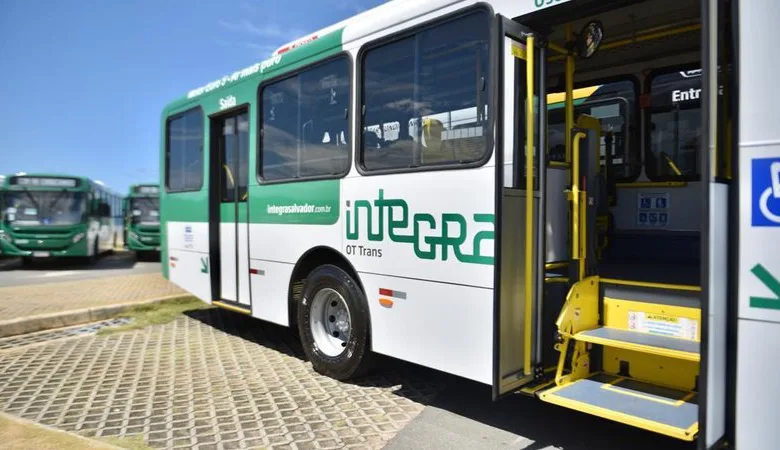 Ônibus integra